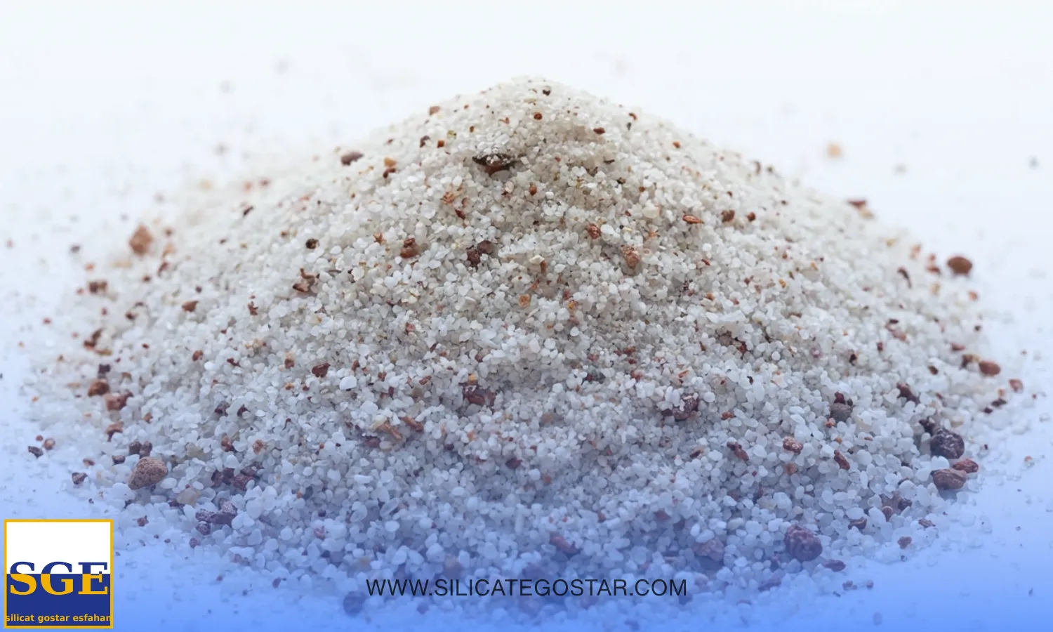 چرا برخی سیلیکات های جامد رنگی می‌شوند؟